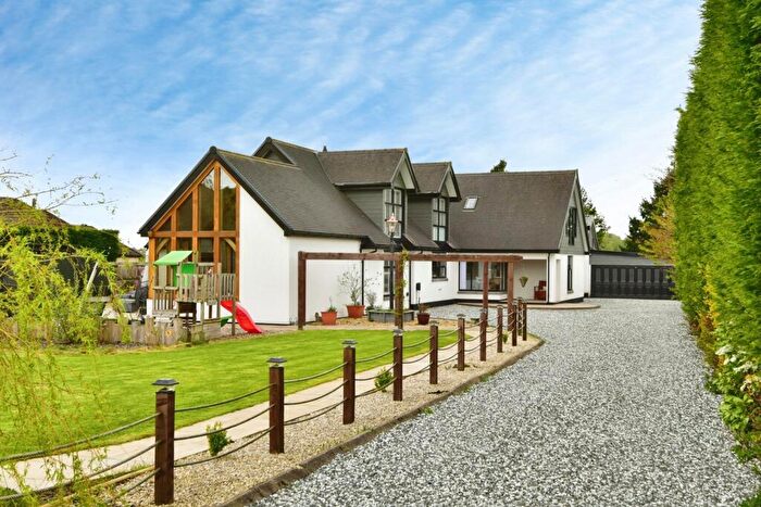 4 Bedroom Detached House For Sale In Bemersley Road, Stoke-on-Trent, Staffordshire, ST6