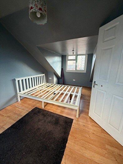 Studio To Rent In Cardigan Street, Town Centre, Luton, Bedfordshire, LU1
