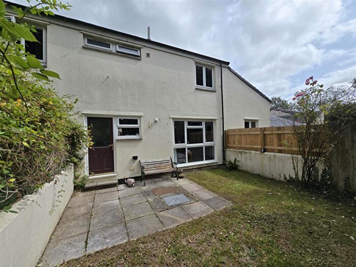 2 Bedroom House For Sale In Roydon Lane, Lanstephan, Launceston, PL15