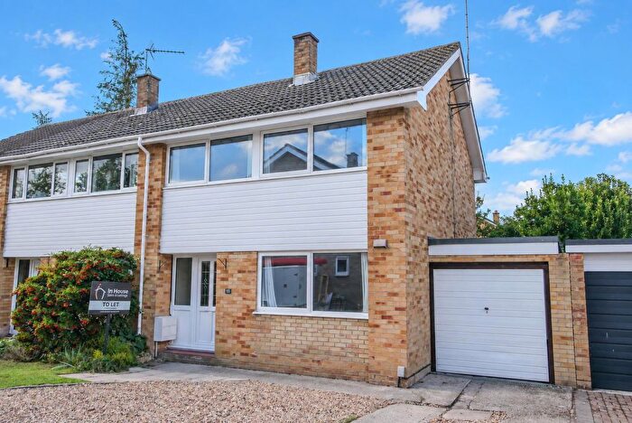 3 Bedroom Semi-detached House To Rent In Fairfield, Cholsey, OX10