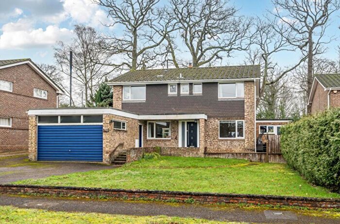 4 Bedroom Detached House For Sale In Wychwood Grove, Hiltingbury, Chandler's Ford, SO53