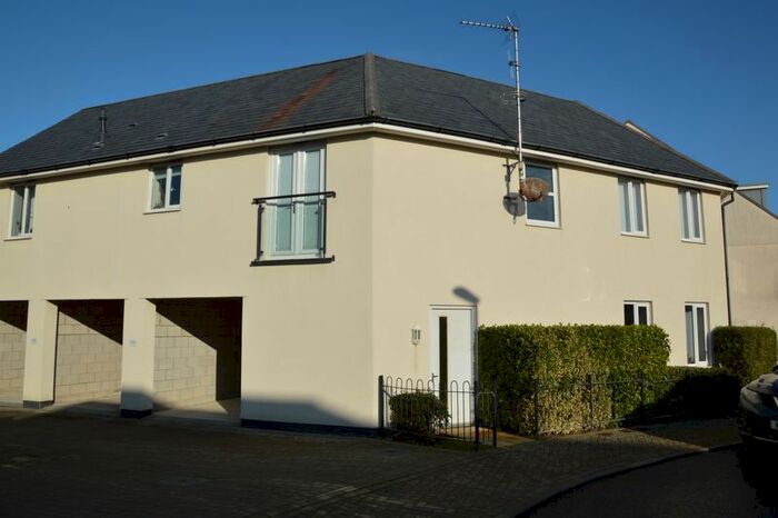 2 Bedroom Flat To Rent In Cavendish Crescent, Newquay, TR7