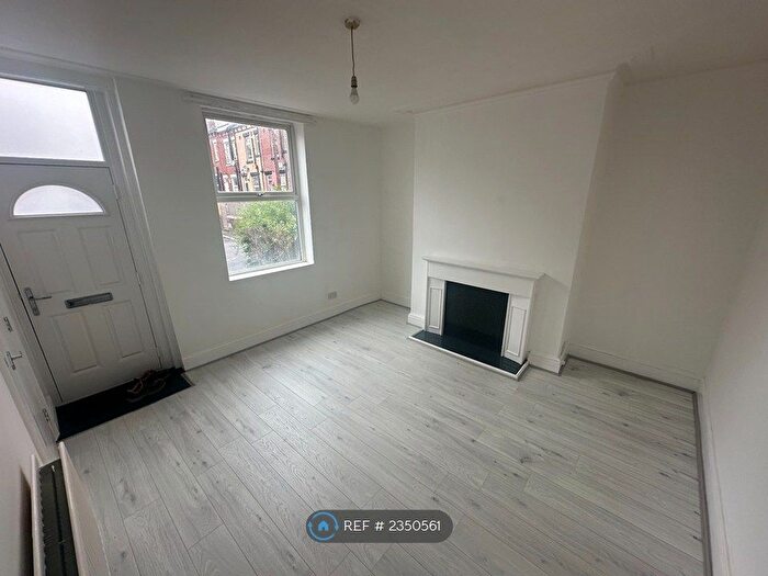 2 Bedroom Terraced House To Rent In Harlech Road, Leeds, LS11