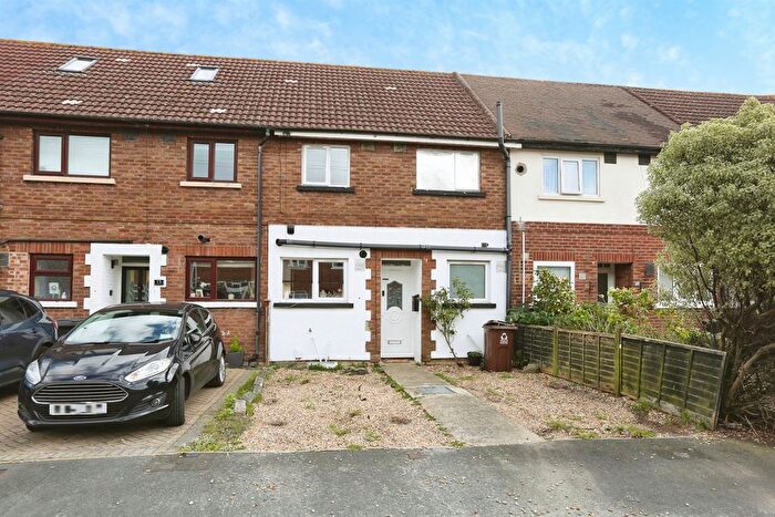 3 Bedroom Terraced House For Sale In Thornton Road, Gosport, PO12