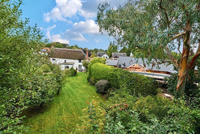 4 Bedroom Detached House To Rent In Marsh Green, Exeter, EX5