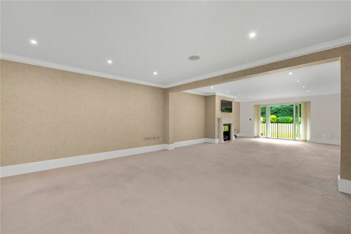 2 Bedroom Apartment To Rent In The Villiers, Gower Road, Weybridge, Surrey, KT13