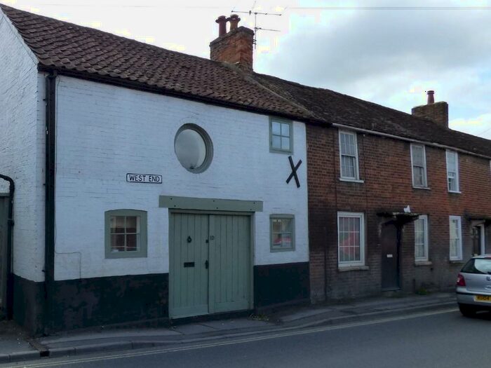 1 Bedroom Ground Flat To Rent In West End, Westbury, BA13