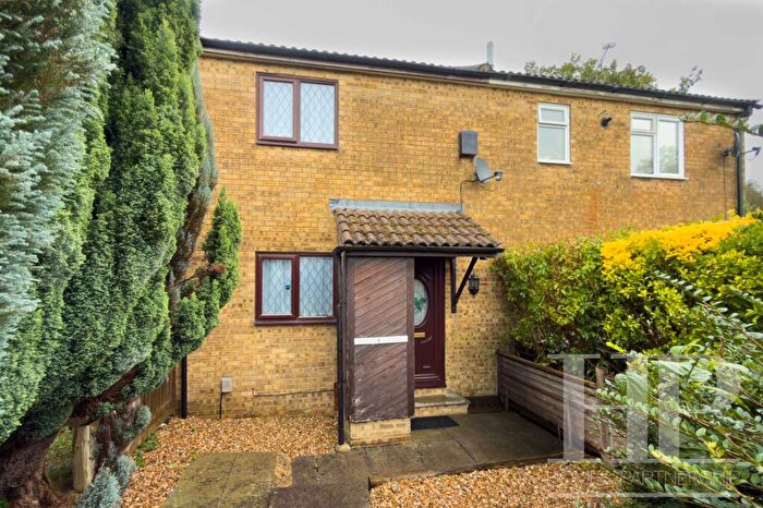 2 Bedroom Terraced House For Sale In Greenways Walk, Crawley, RH11