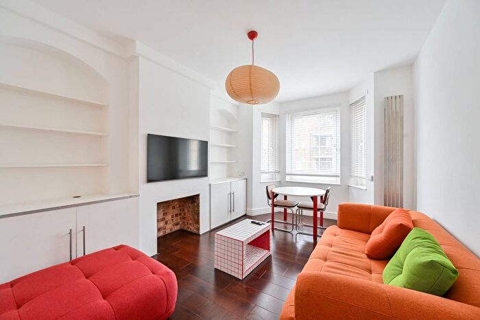 2 Bedroom Flat To Rent In Long Lane, London Bridge, London, SE1