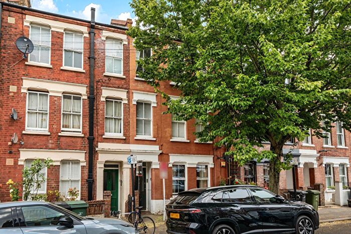 3 Bedroom Property For Sale In Northlands Street, London, SE5