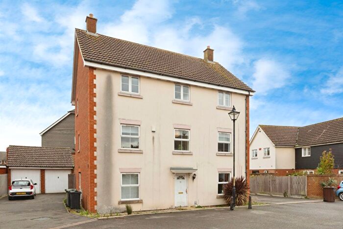 5 Bedroom Detached House For Sale In Marmion Way, Ashford, TN23