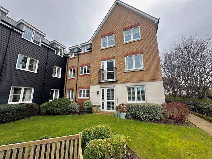 1 Bedroom Flat For Sale In Goodwin Lodge, Ark Lane, Deal, Kent, CT14