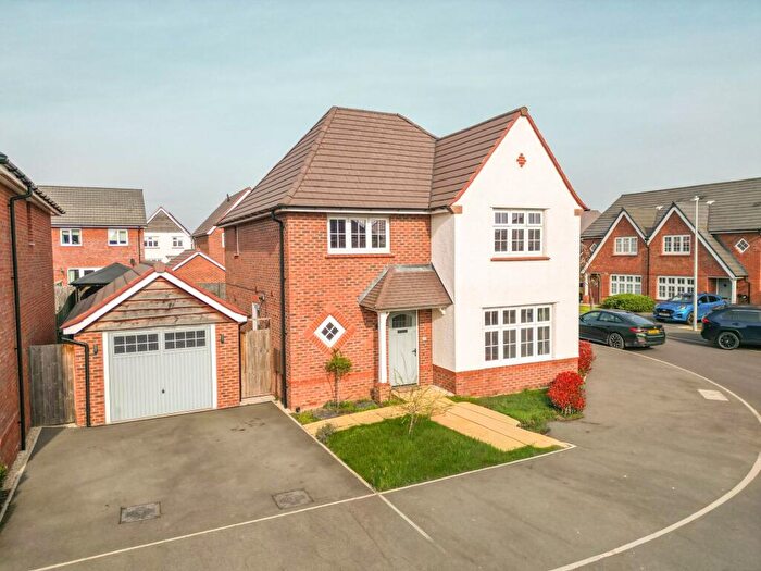 4 Bedroom Detached House For Sale In Hadrian Way, Nuneaton, CV11