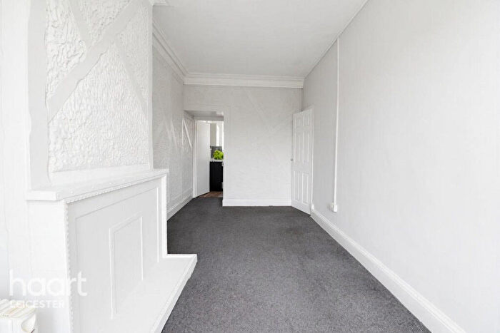 1 Bedroom Flat To Rent In Humberstone Road, Leicester, LE5