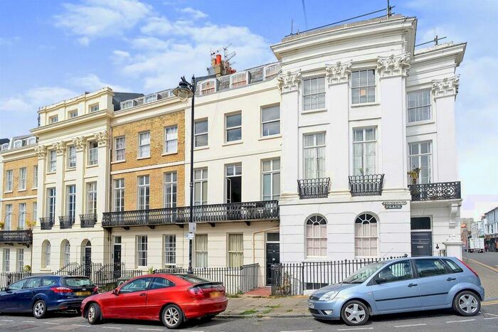 2 Bedroom Flat To Rent In Portland Place, Brighton, BN2