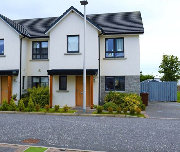 3 Bedroom Semi-Detached House To Rent In Pinewood Crescent, Countesswells, Aberdeen, Aberdeen, AB15