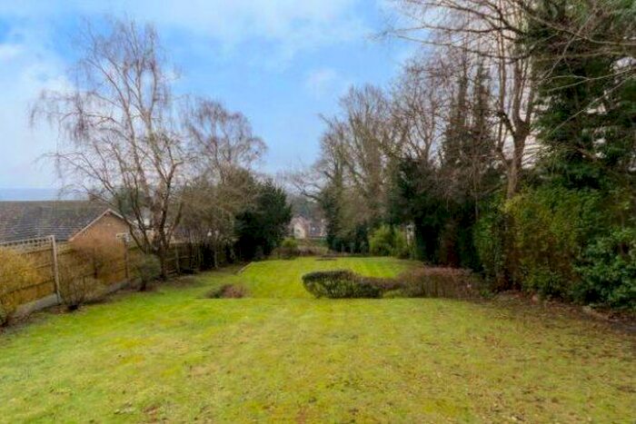 6 Bedroom Detached House To Rent In Russell Hill, Purley, CR8