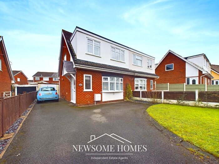 3 Bedroom Semi-Detached House For Sale In College View, Connahs Quay, Deeside, CH5