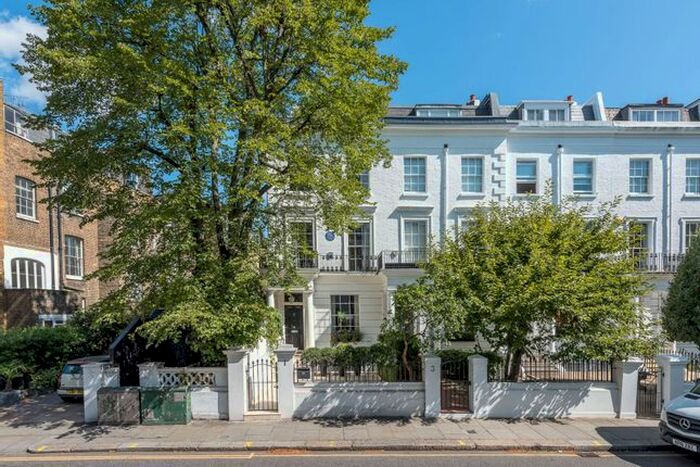 4 Bedroom Property To Rent In Drayton Gardens, South Kensington, London, SW10