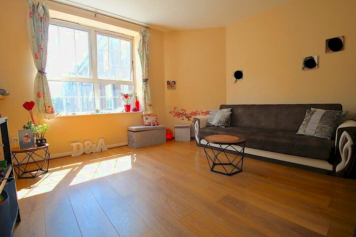 1 Bedroom Flat To Rent In Eastney Street, London, SE10