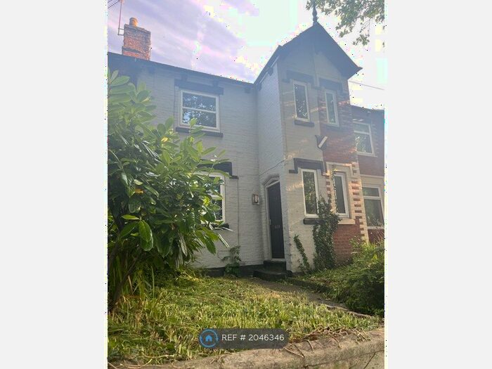 2 Bedroom Terraced House To Rent In Fylde Road, Ashton-On-Ribble, Preston, PR2