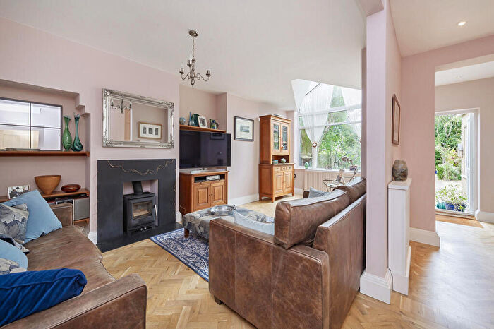 4 Bedroom Semi Detached House For Sale In Latchmere Lane, Surrey, Kingston Upon Thames, KT2