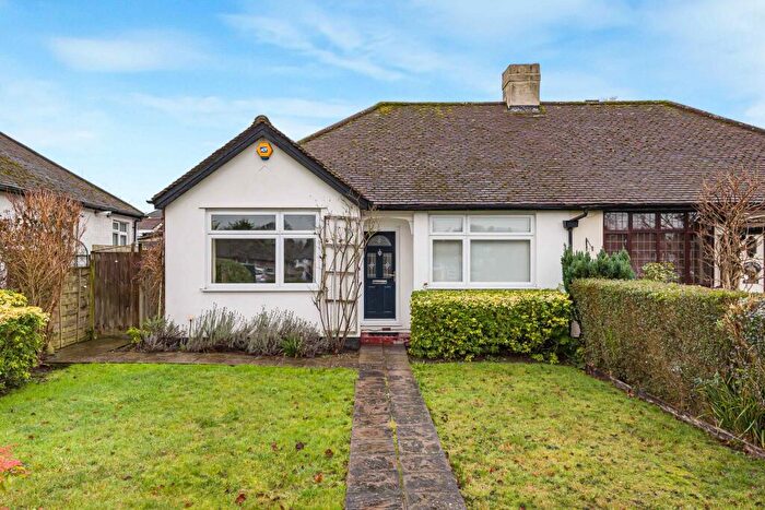 3 Bedroom Bungalow For Sale In Court Road, Orpington, BR6