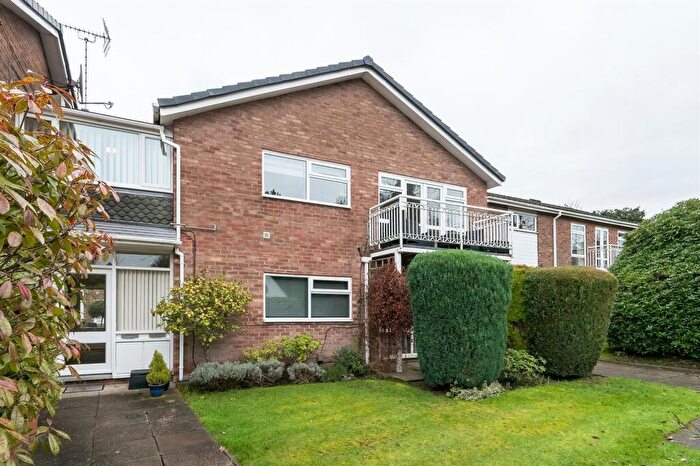 2 Bedroom Apartment For Sale In Hurst Lea Court, Alderley Edge, SK9