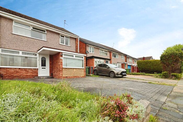 3 Bedroom Semi Detached House For Sale In Sunningdale Drive, Bromborough, CH63