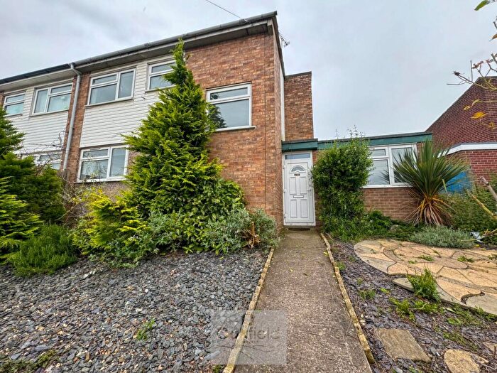 3 Bedroom Semi-Detached House To Rent In Upper Bryn Road, Connah's Quay, Deeside, Flintshire, CH5