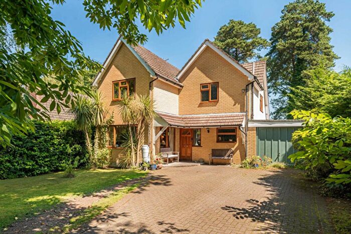 3 Bedroom Detached House For Sale In Furze Hill Road, Headley Down, Hampshire, GU35