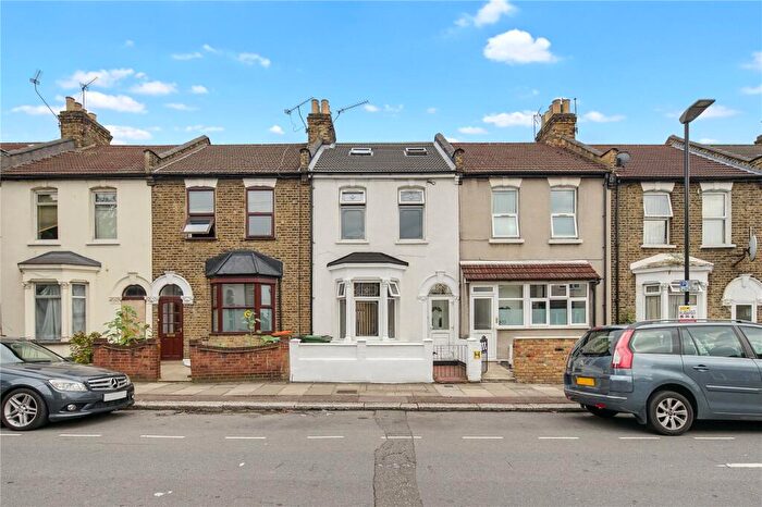5 Bedroom House To Rent In Caistor Park Road, London, E15