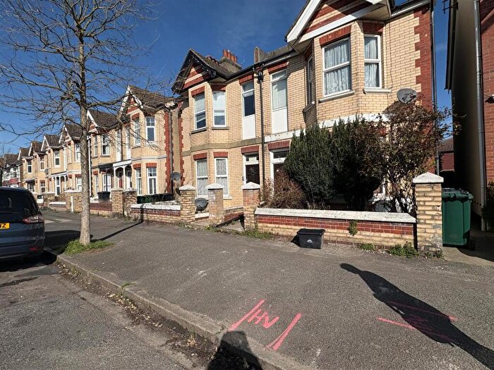 2 Bedroom Apartment To Rent In Portland Road, Hove, BN3