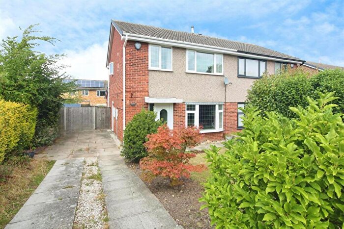 3 Bedroom Semi-Detached House For Sale In Low Garth Road, Sherburn In Elmet, Leeds, LS25