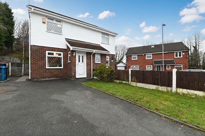 2 Bedroom Semi Detached House For Sale In Pendlecroft Avenue, Swinton, M27