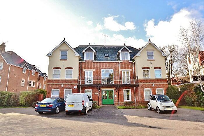 2 Bedroom Flat To Rent In Lansdowne Road, Bournemouth, BH1