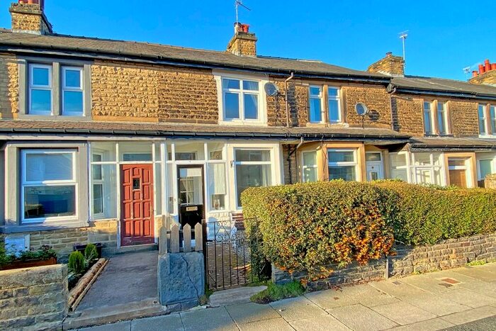 3 Bedroom Terraced House To Rent In Albert Road, Harrogate, HG1