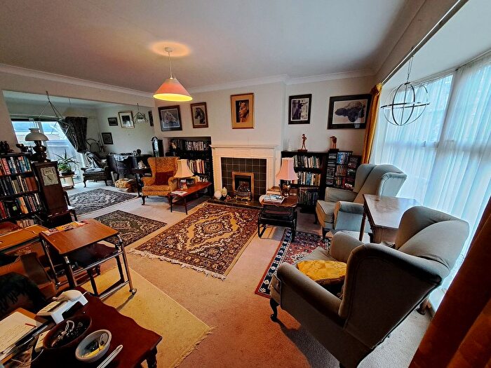 3 Bedroom Terraced House For Sale In Churchill Close, Summerdown, Eastbourne, BN20