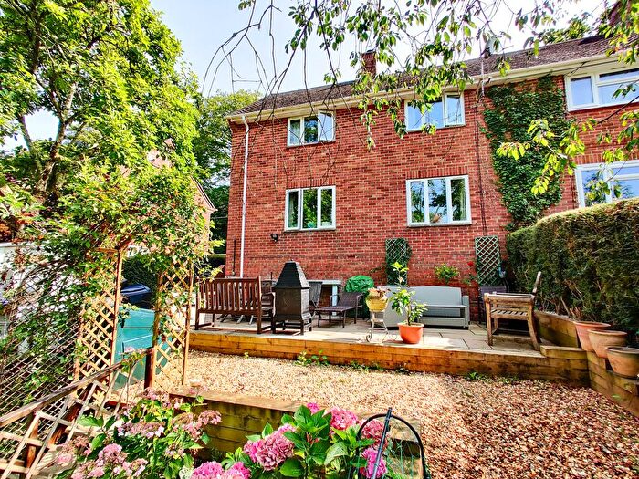 3 Bedroom Semi-Detached House For Sale In Canterton Lane, Brook, Lyndhurst, SO43