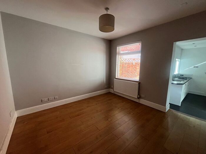 2 Bedroom End Terrace House To Rent In Cloutsham Street, The Mounts, NN1