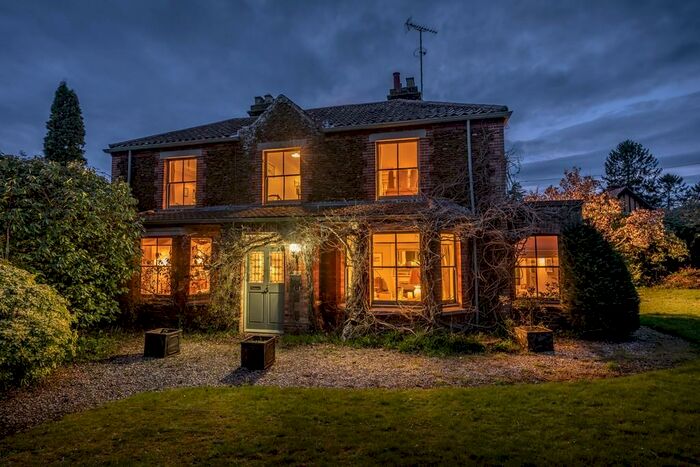 5 Bedroom Detached House For Sale In Dersingham, PE31