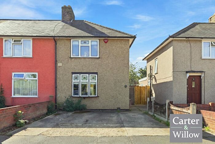 2 Bedroom End Of Terrace House For Sale In Basedale Road, Dagenham, RM9