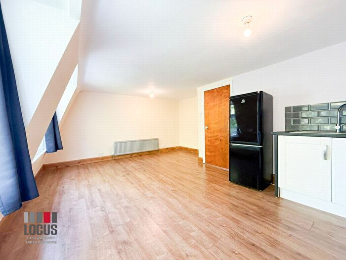 1 Bedroom Flat To Rent In Stamford Hill, Stamford Hill, N16