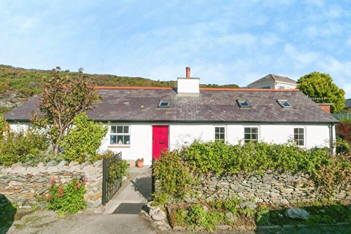 2 Bedroom Detached Bungalow For Sale In Lon St Ffraid, Trearddur Bay, Holyhead, LL65