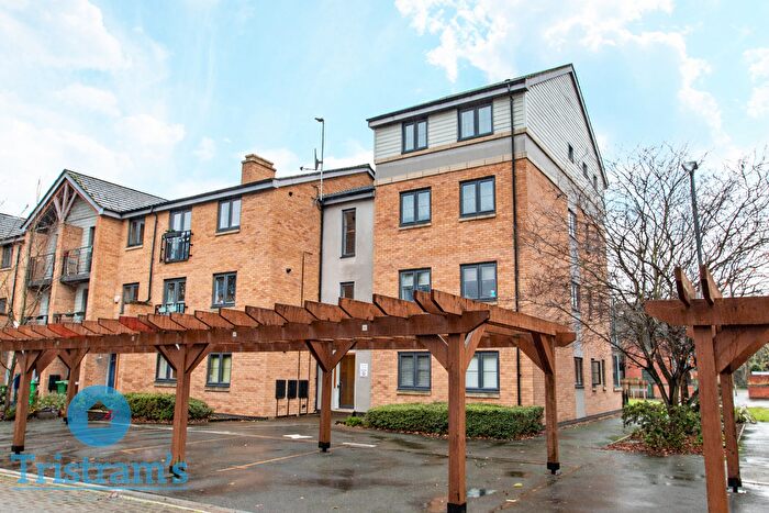 2 Bedroom Flat For Sale In Wakefield Close, Wilford, NG11