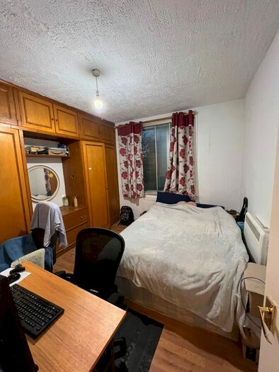 1 Bedroom Flat To Rent In Lampton Road, Hounslow, TW3