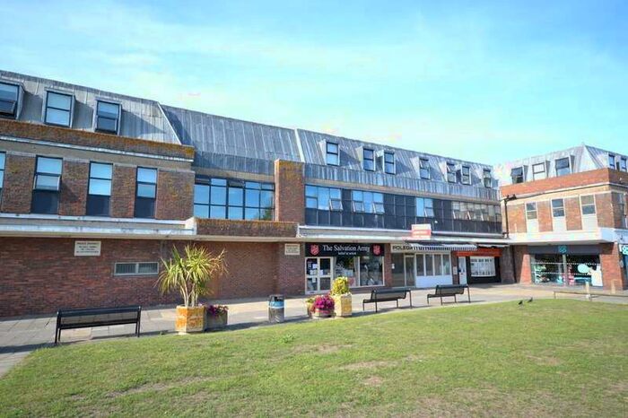 2 Bedroom Property To Rent In High Street, Polegate, BN26