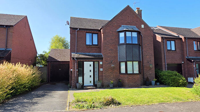 4 Bedroom Detached House For Sale In Merestone Close, Southam, CV47