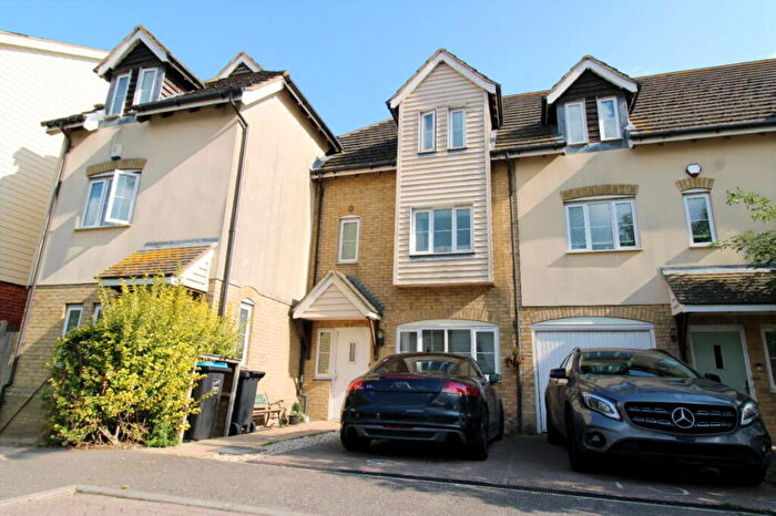 4 Bedroom Terraced House For Sale In Saddlers Mews, Ramsgate, CT12