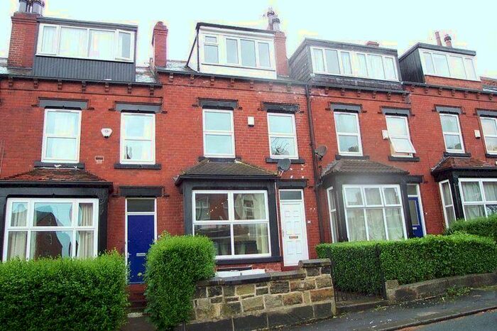 8 Bedroom Terraced House To Rent In Headingley Avenue, Leeds, LS6